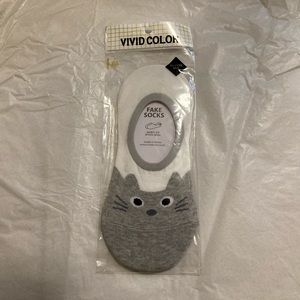 FREE 🎁 Cute no show socks